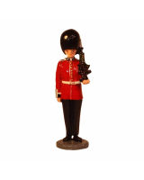 RPWM-13 Welsh Guard at attention with SA80 rifle Painted