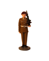 RPWM-04 Parachute Regiment Private in No 2 dress at attention with SA80 rifle Painted