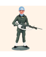 T54 S10 T.S. Private UN Soldier in Helmet Kit